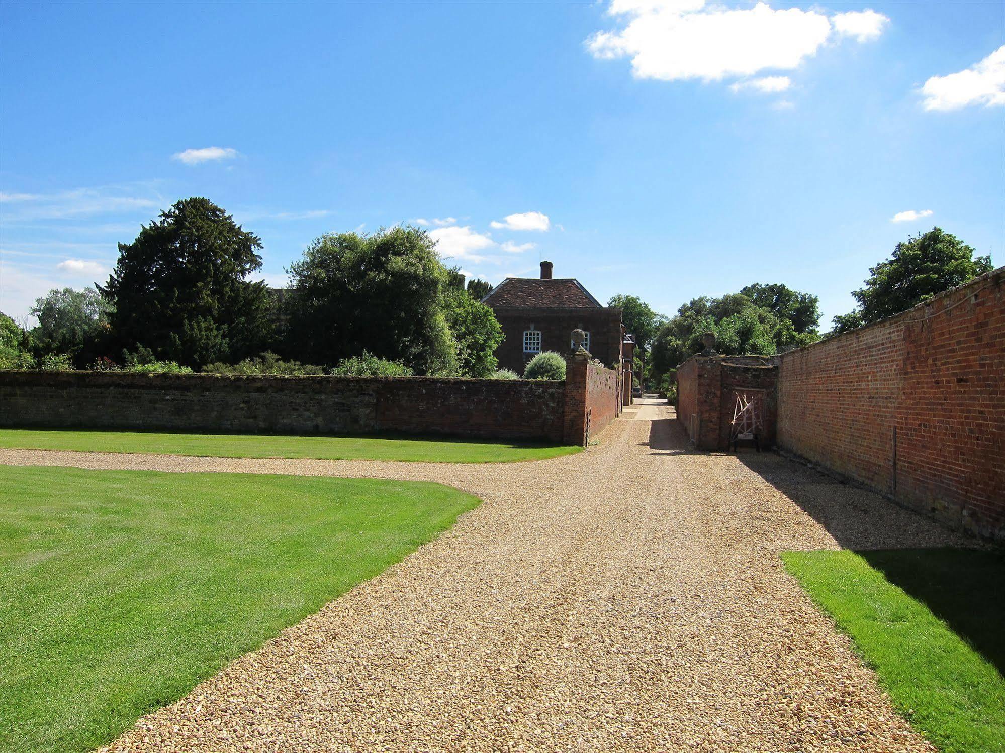Chicheley Hall Ngoại thất bức ảnh